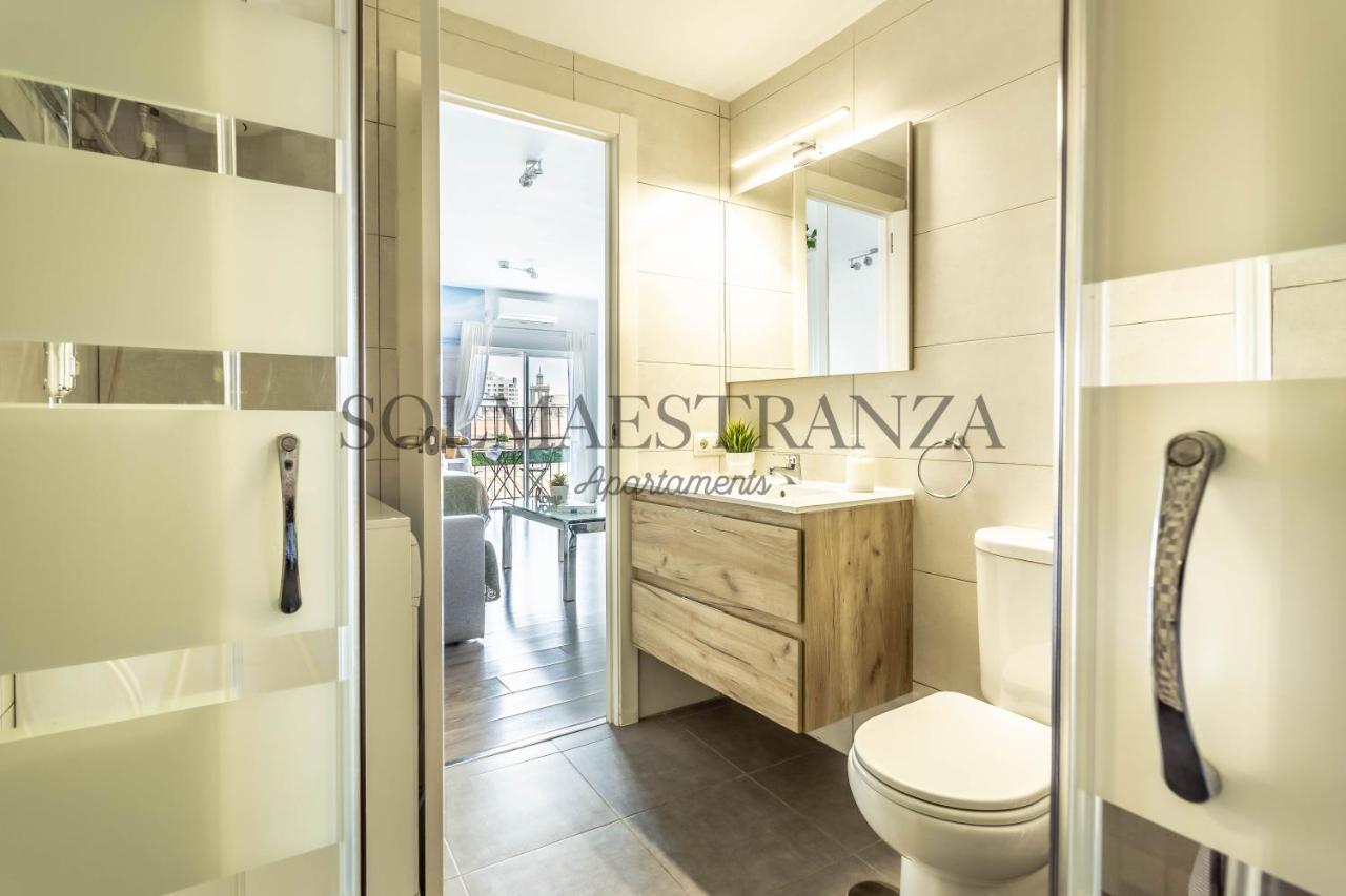 Atarazanas Apartment By Sol Maestranza Malaga Exterior photo