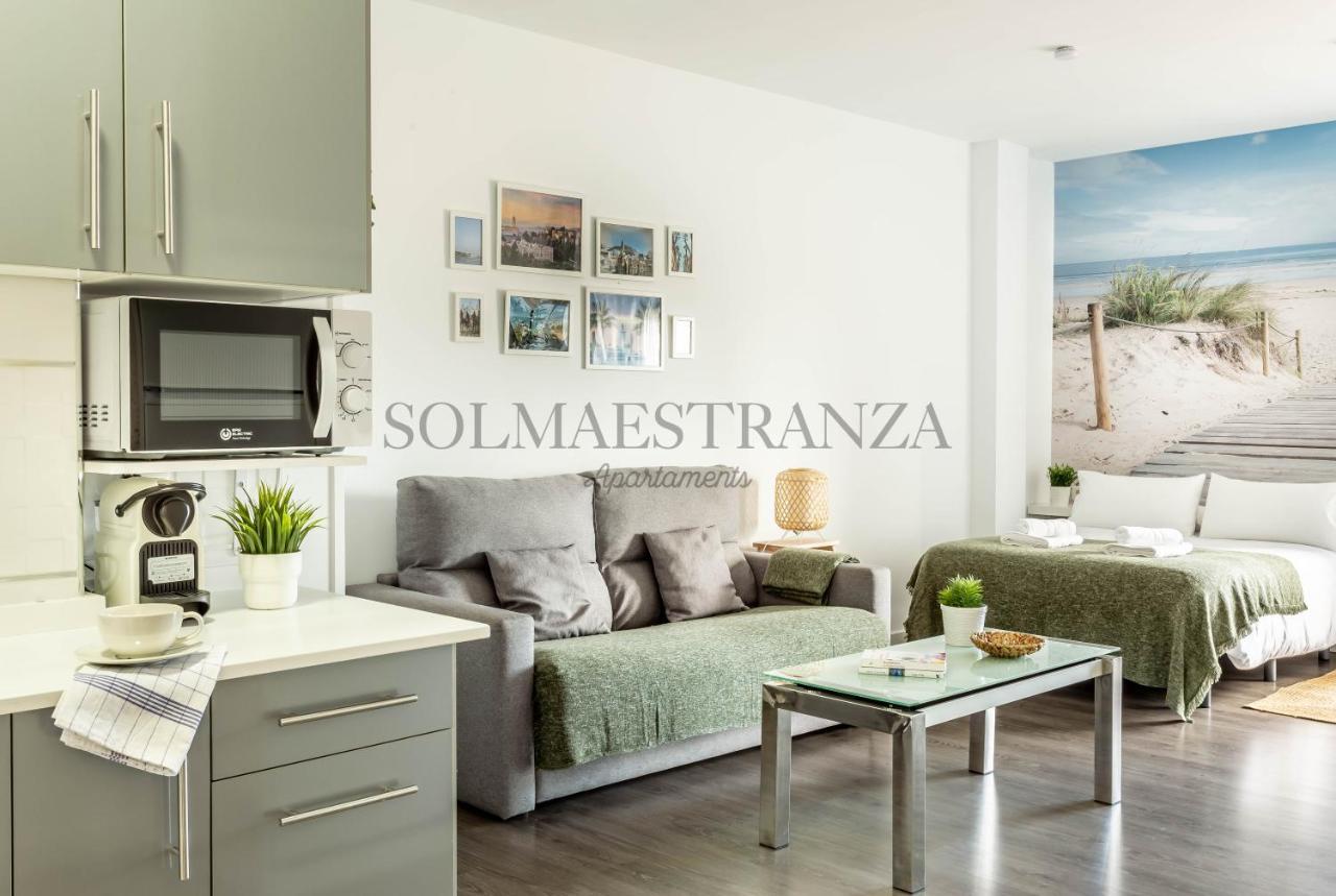 Atarazanas Apartment By Sol Maestranza Malaga Exterior photo