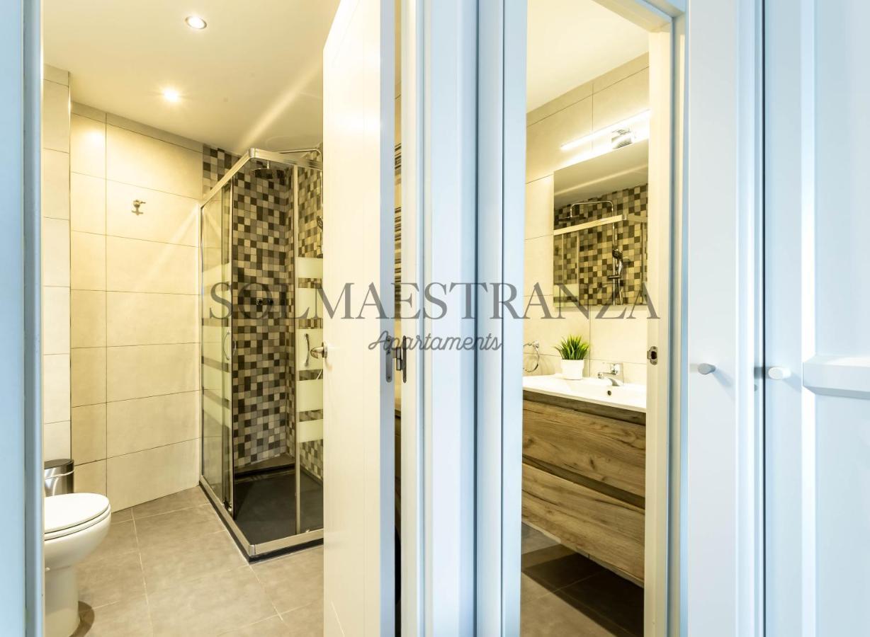Atarazanas Apartment By Sol Maestranza Malaga Exterior photo